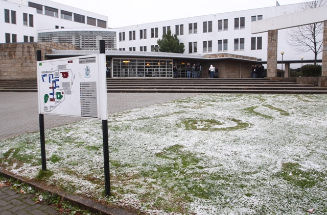 Thumbnail da galeria Neve no Campus